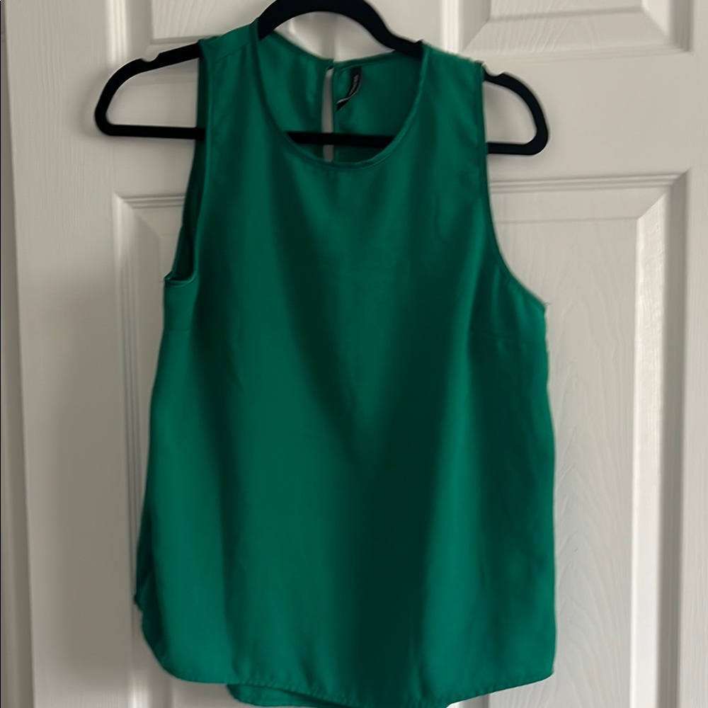 Green Sleeveless Women's Top